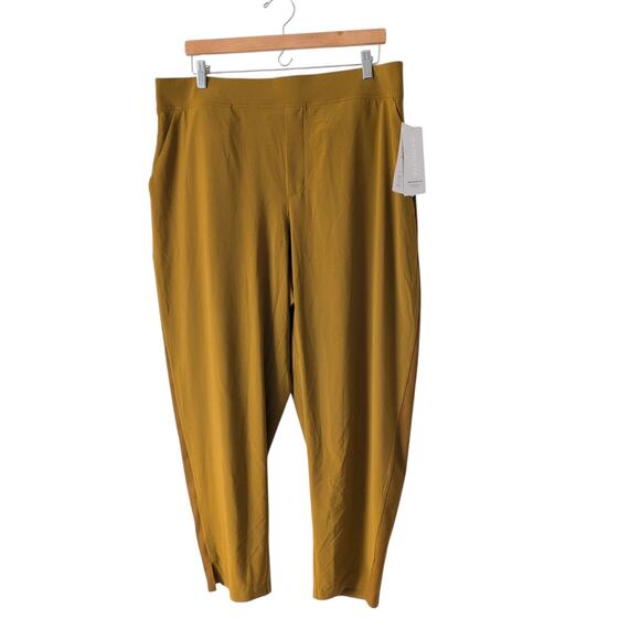 NWT Athleta Brooklyn Ankle Pants Tapered Leg Size 18 - Golden Mustard $89 - Picture 1 of 12
